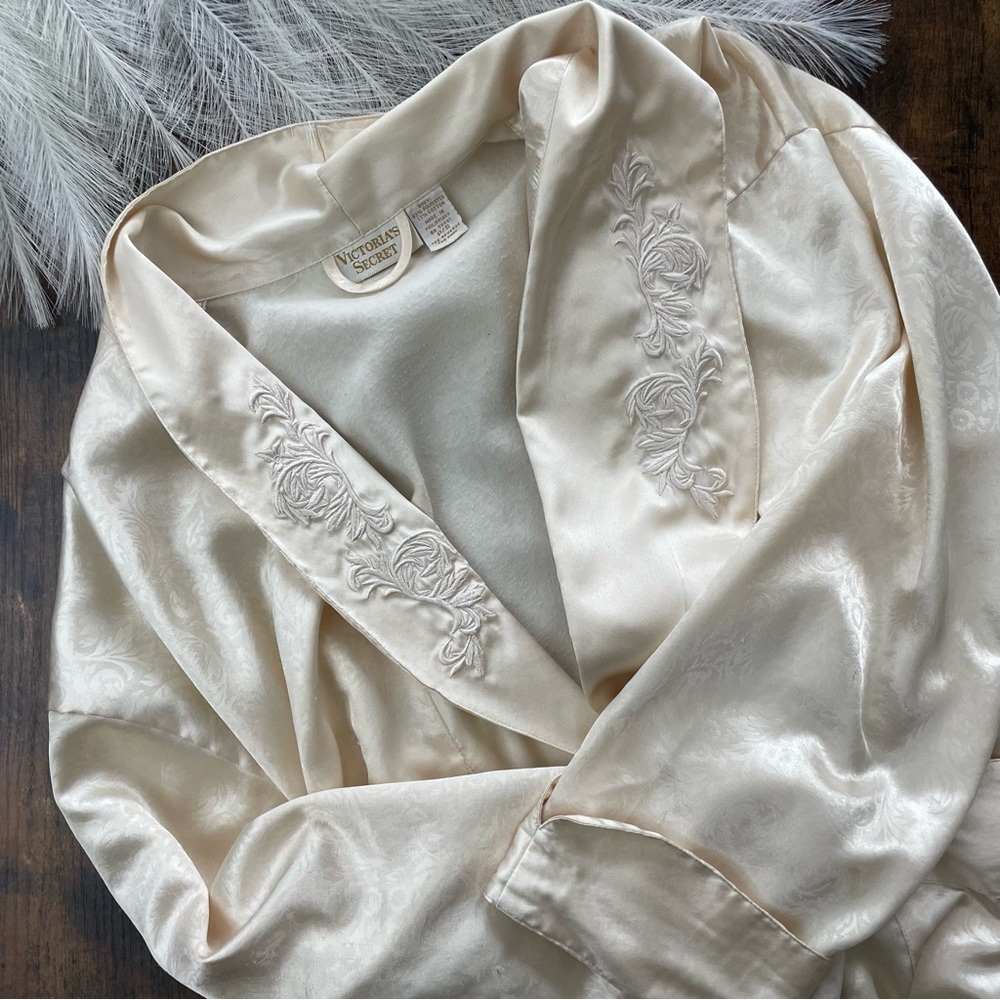 Victoria’s Secret Gold Label Vintage champagne Robe Size Small Maxi Full Length